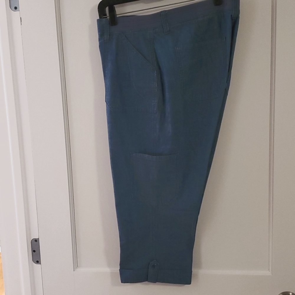 WRANGLER Light Denim Cargo Capri/Crop Length Pant